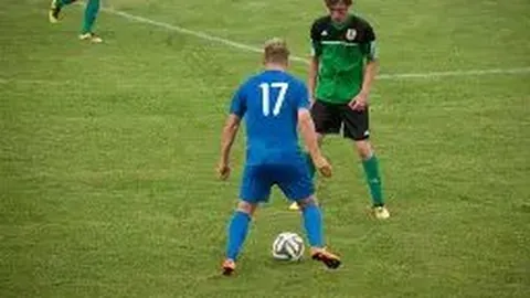 科比逆境逆袭狂砍27分，开局失利仍无力扭转战局